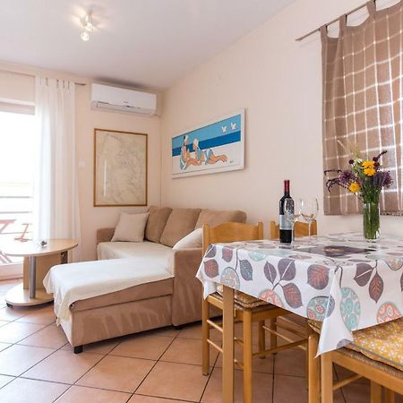 Apartments Marta Krk Town Luaran gambar